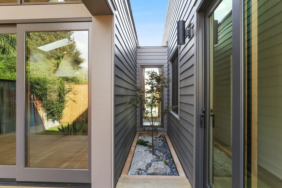 Sweeney Restoration work on 001-Pleasant St 28